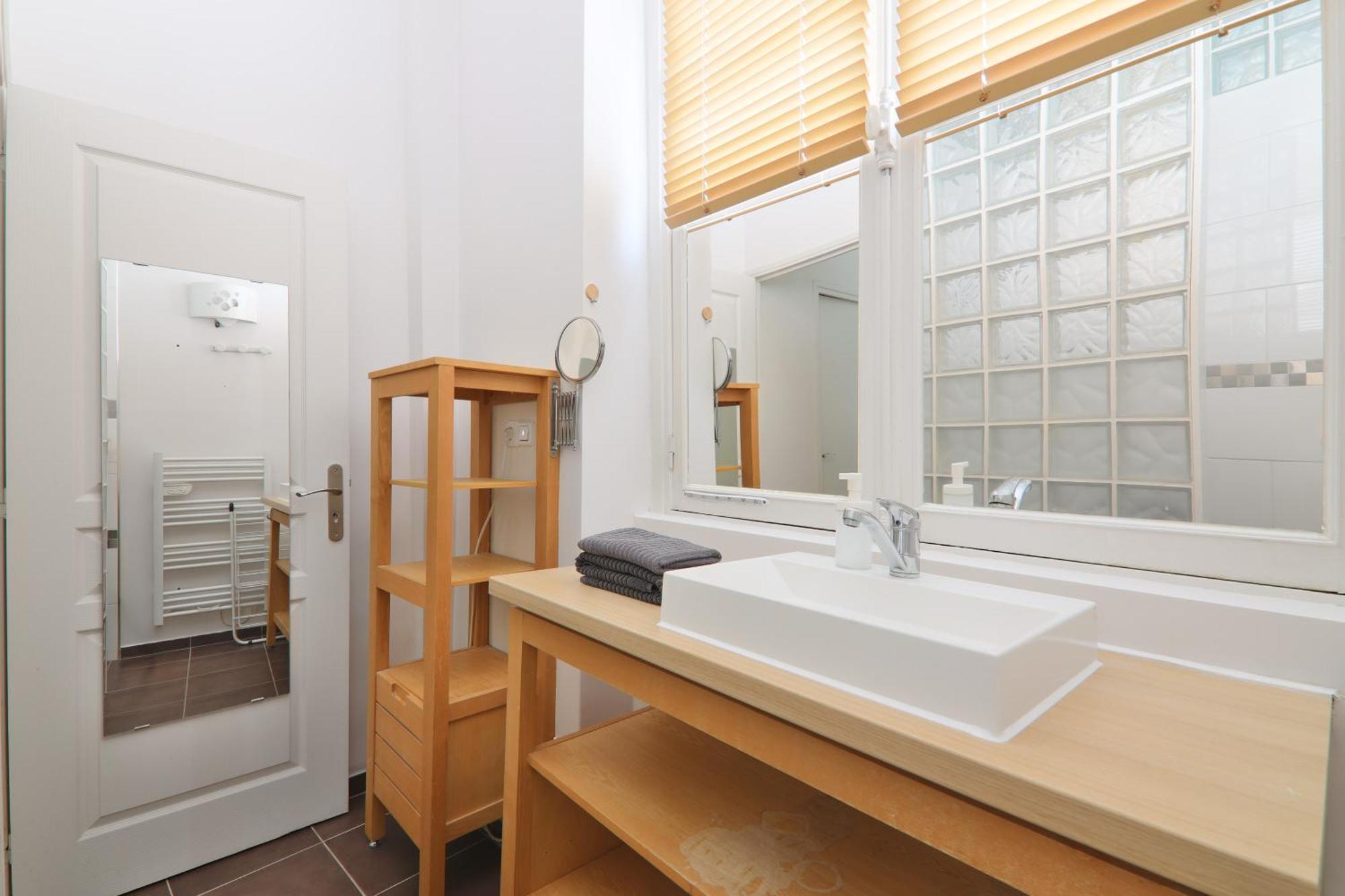 Appartement Quartier Place Des Vosges Paris Exterior foto